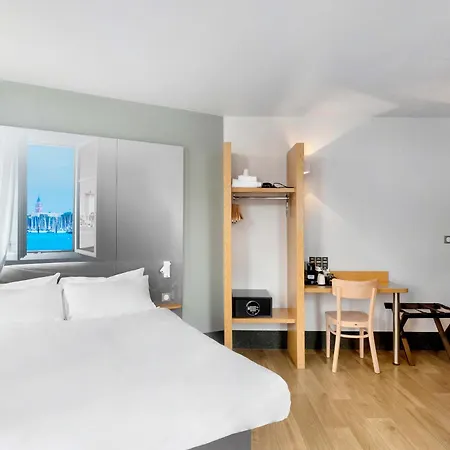 Dunkerque Centre Gare 3*