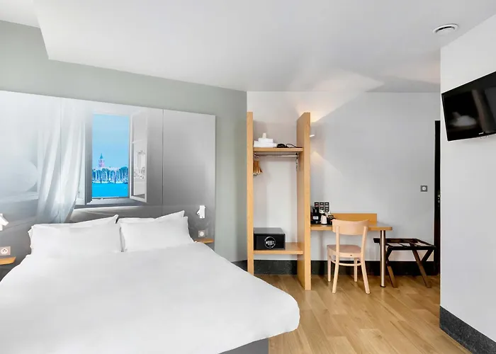 Dunkerque Centre Gare 3*